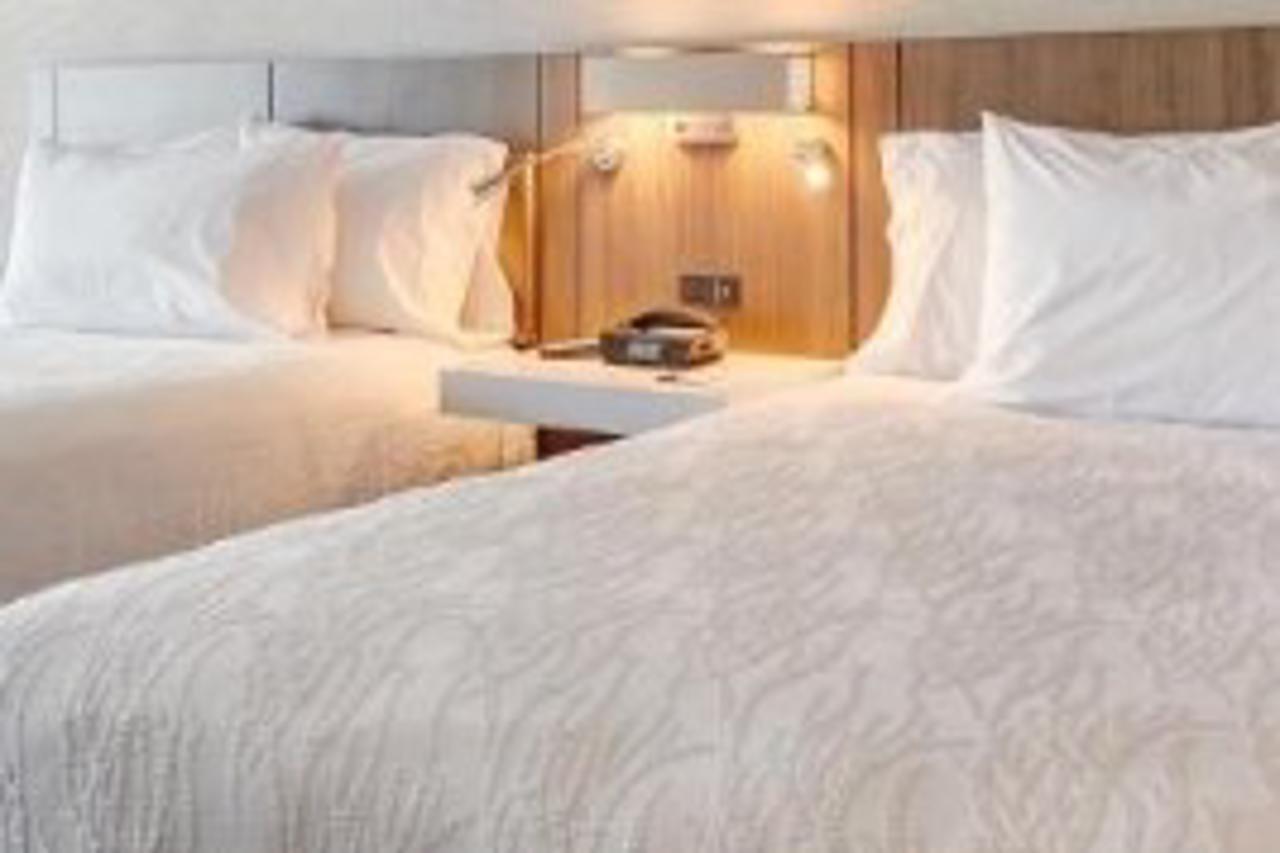 Hilton Garden Inn Toronto/Brampton West, Ontario, Canada Экстерьер фото