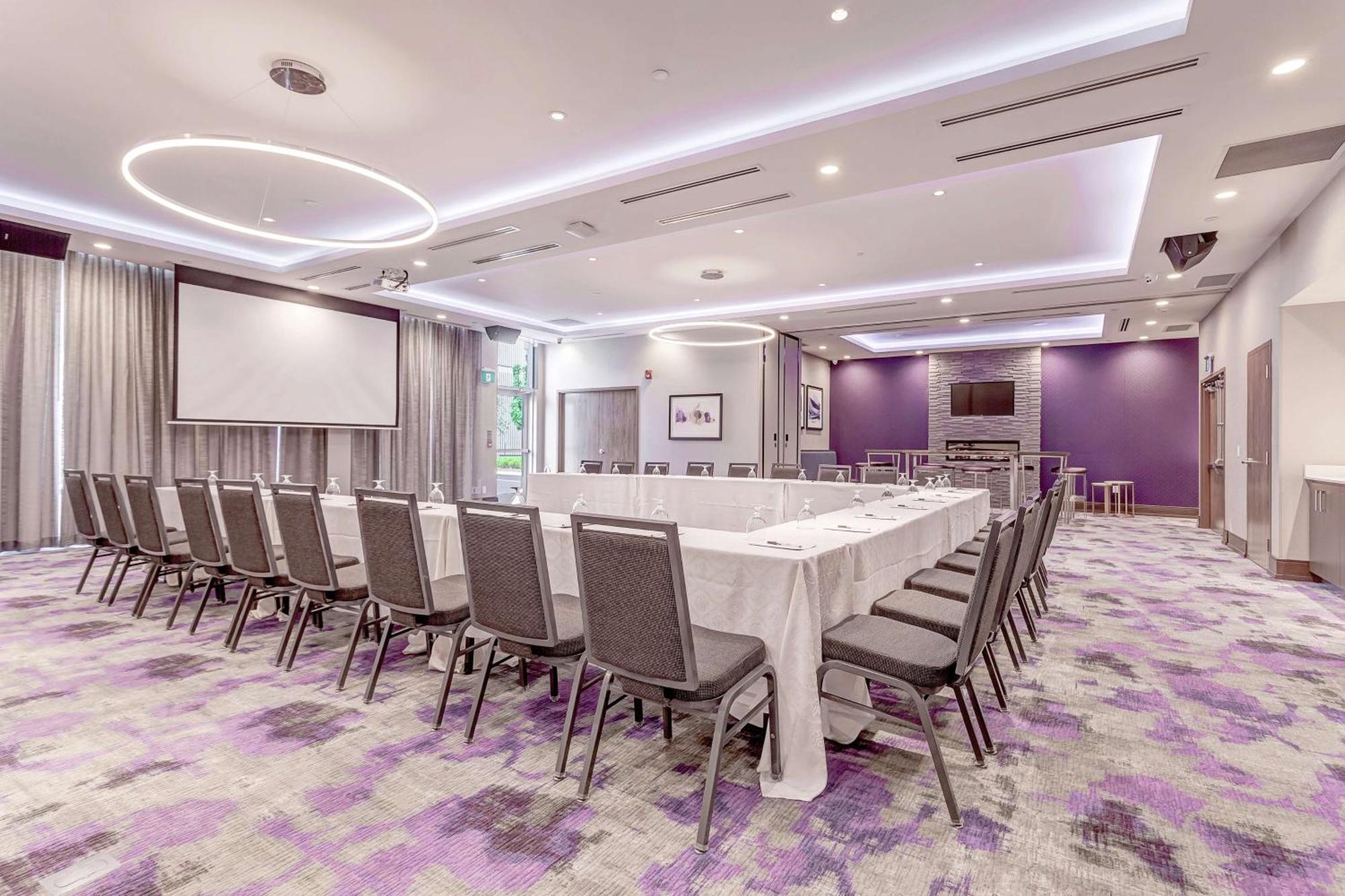Hilton Garden Inn Toronto/Brampton West, Ontario, Canada Экстерьер фото