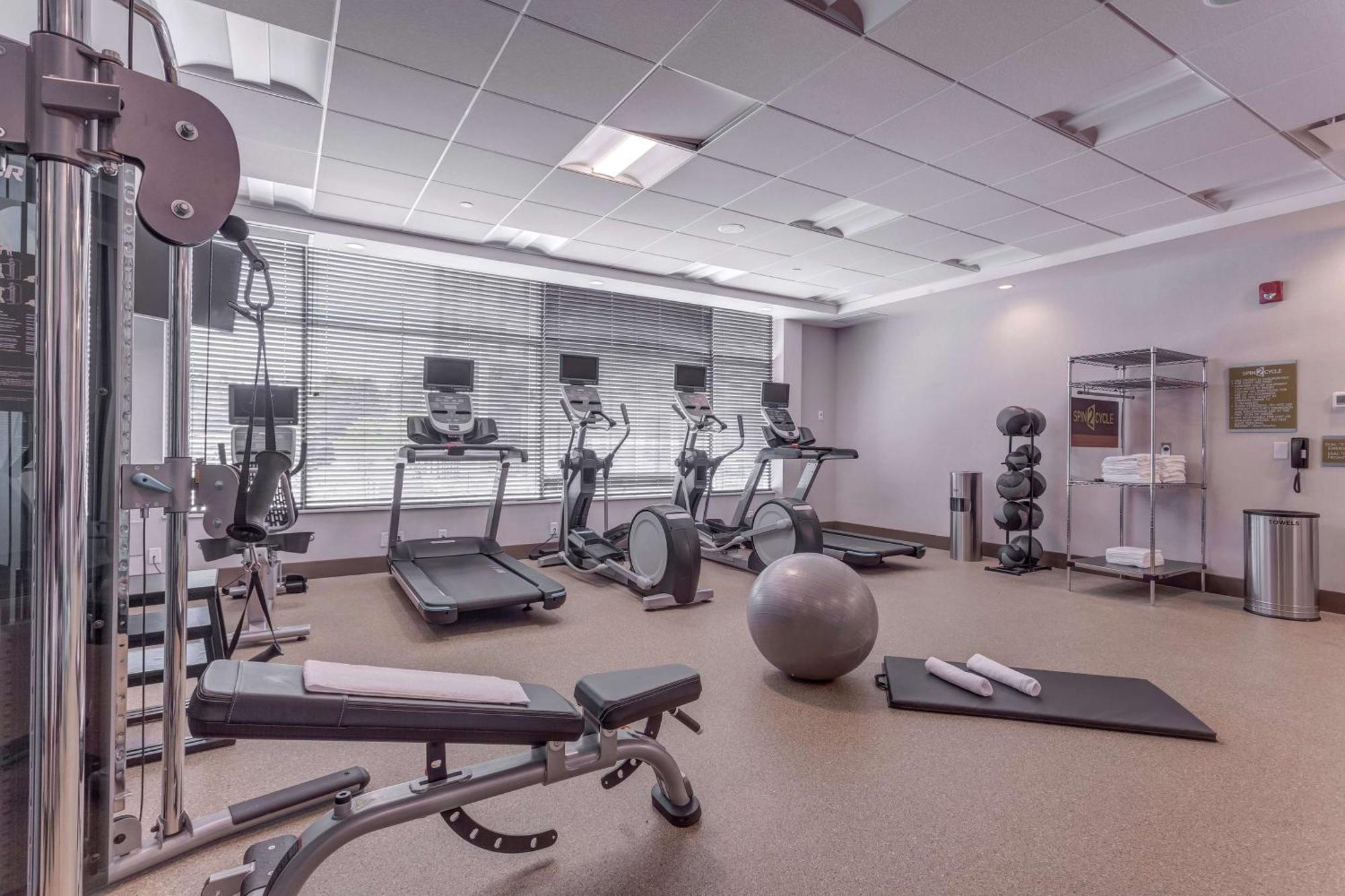 Hilton Garden Inn Toronto/Brampton West, Ontario, Canada Экстерьер фото